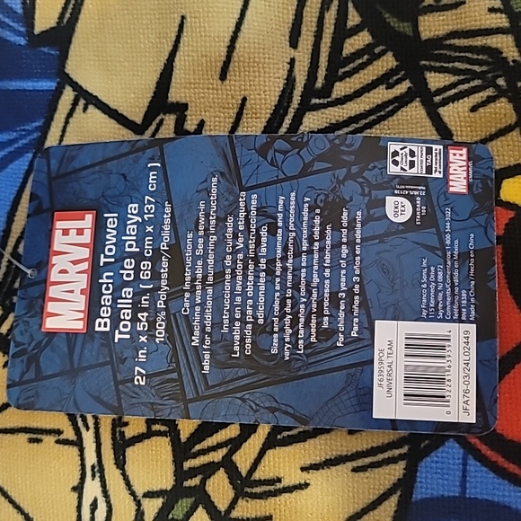 Marvel Spiderman Super Soft Absorbent Fade Resistant Beach Towel 27" x 54" - Picture 4 of 5